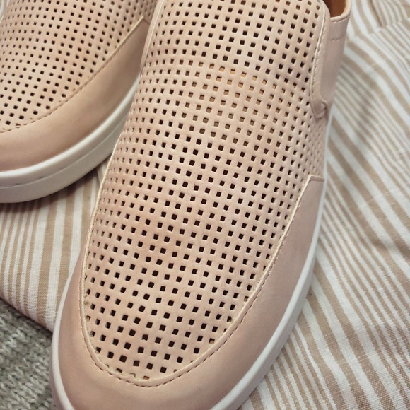 🆕️//The Stacy// blush sneaker - Picture 6 of 6